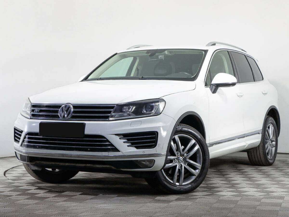 Volkswagen Touareg с пробегом — 2016 год. Фото: #0