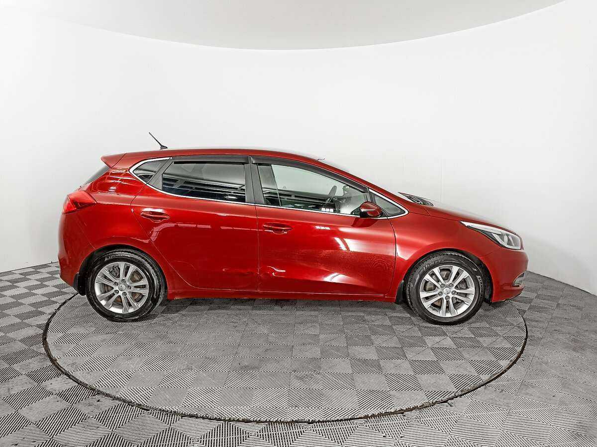 Kia Ceed с пробегом — 2014 год. Фото: #3
