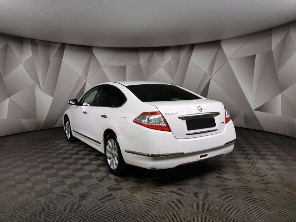Nissan Teana с пробегом — 2012 год. Фото: #3