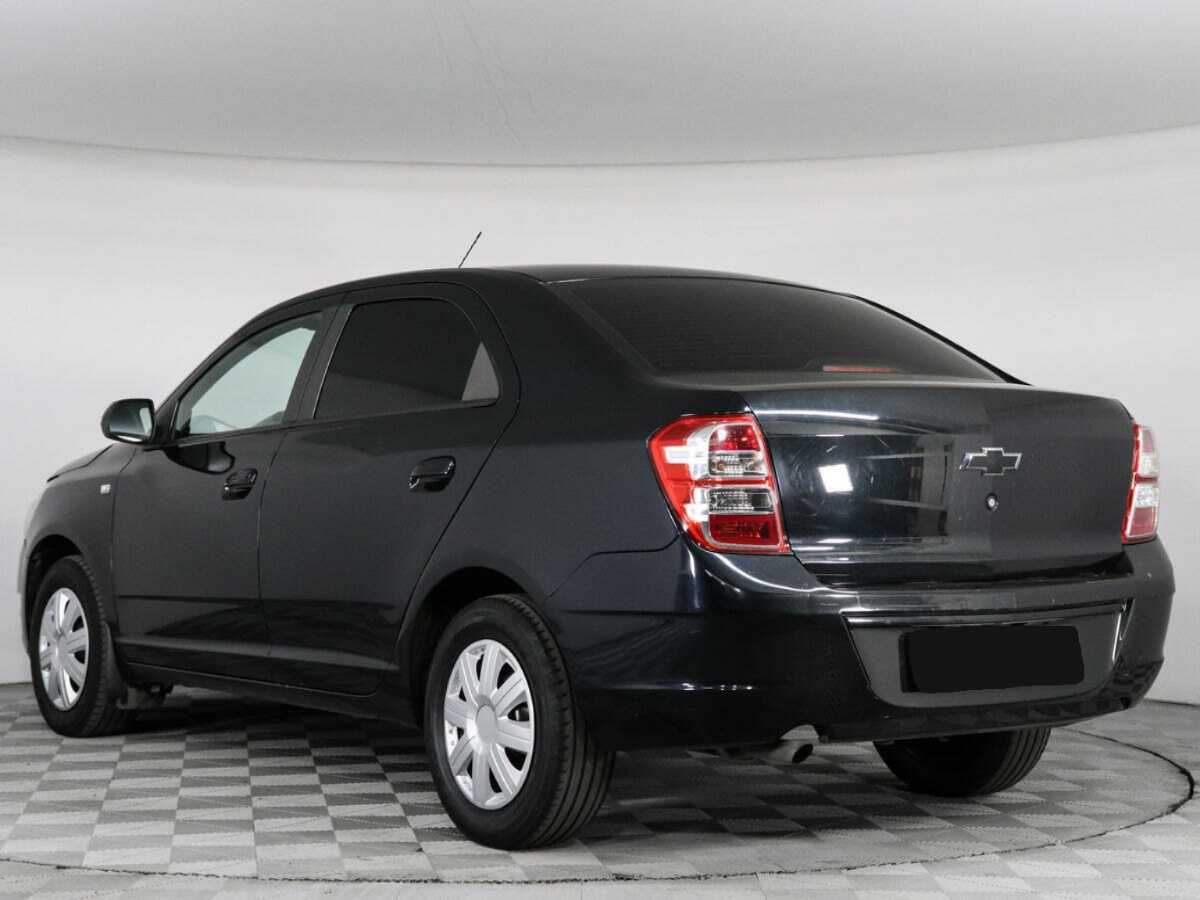 Chevrolet Cobalt с пробегом — 2013 год. Фото: #6
