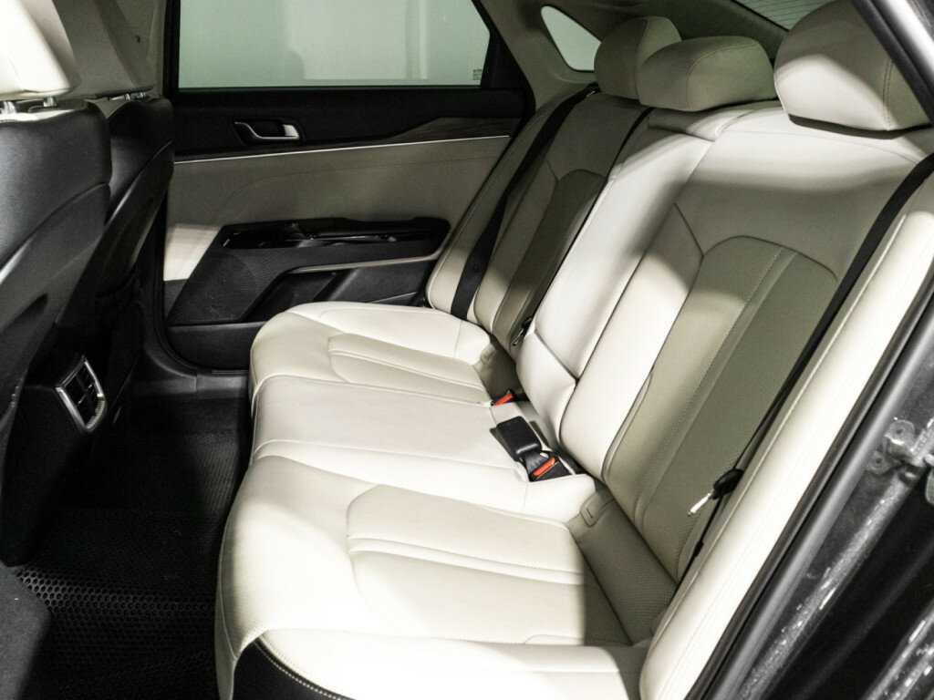 Kia K5 с пробегом — 2021 год. Фото: #9