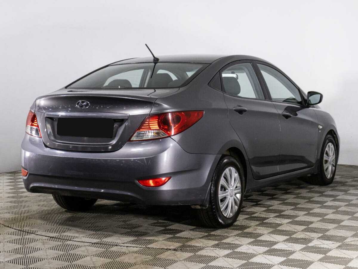 Hyundai Solaris с пробегом — 2014 год. Фото: #4