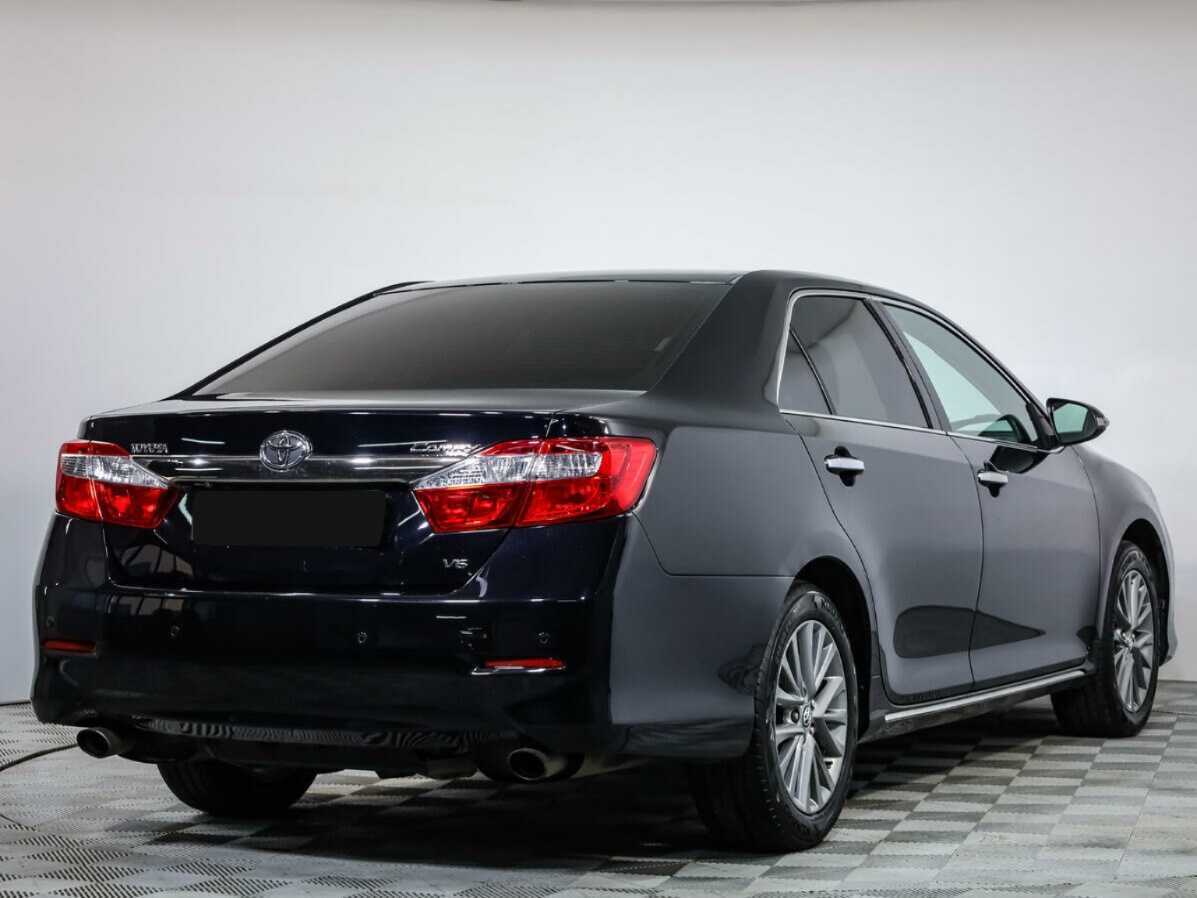 Toyota Camry с пробегом — 2013 год. Фото: #3