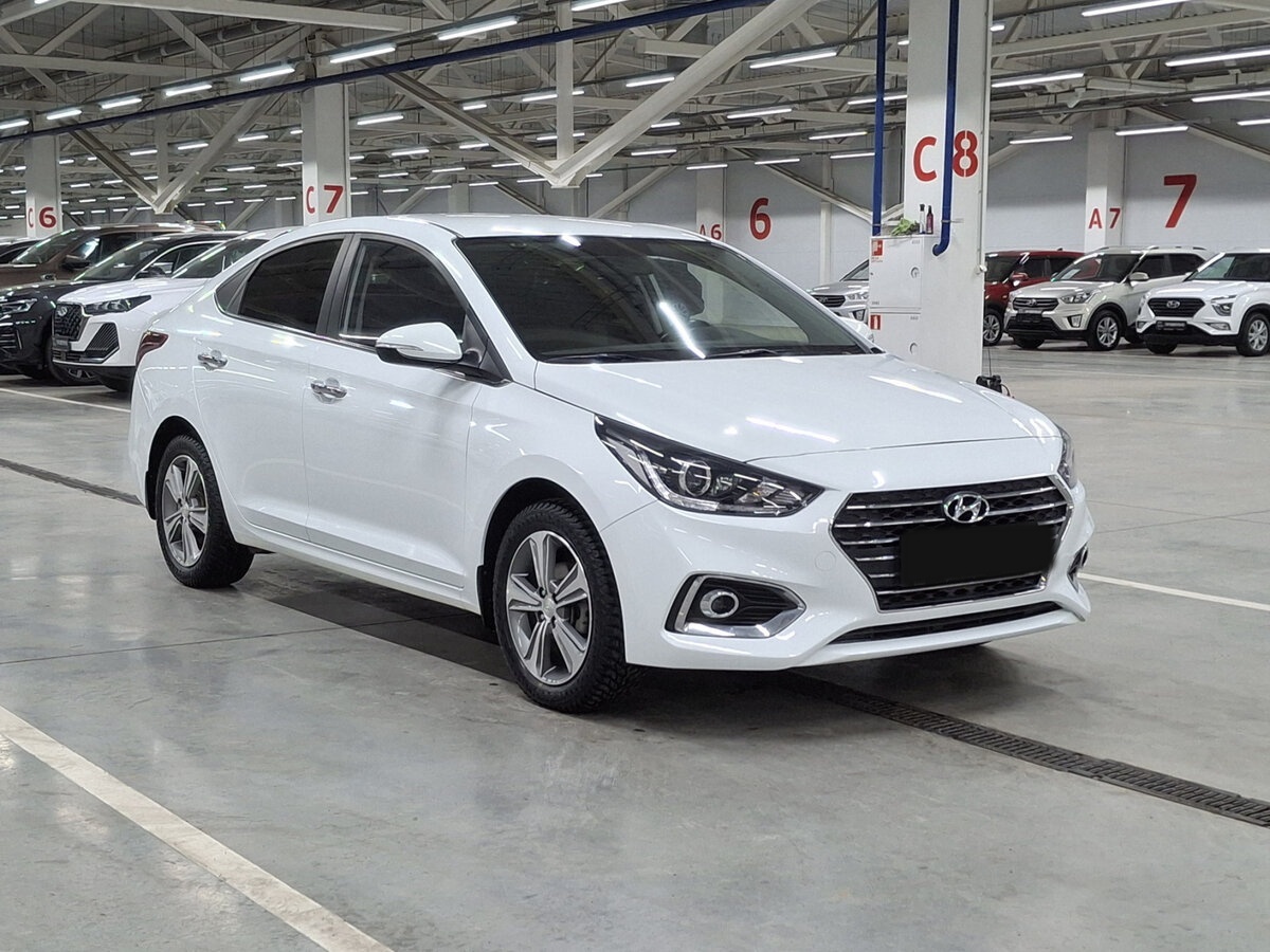 Hyundai Solaris с пробегом — 2017 год. Фото: #2