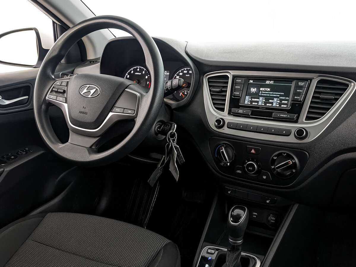 Hyundai Solaris с пробегом — 2021 год. Фото: #21