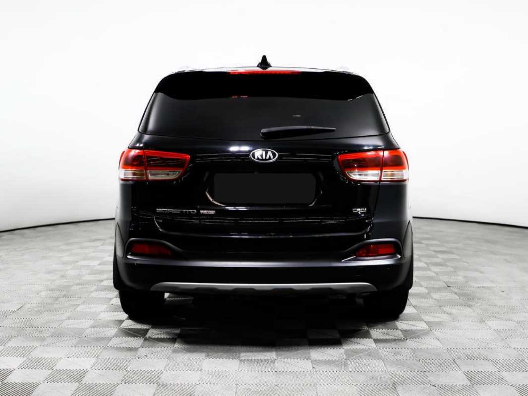 Kia Sorento с пробегом — 2015 год. Фото: #5