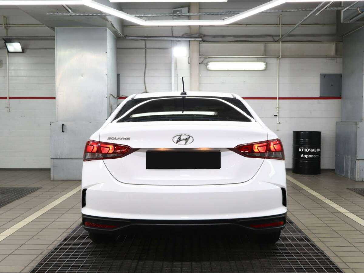 Hyundai Solaris с пробегом — 2021 год. Фото: #2
