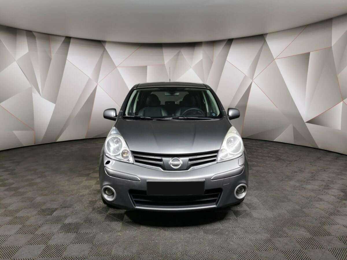 Nissan Note с пробегом — 2012 год. Фото: #6