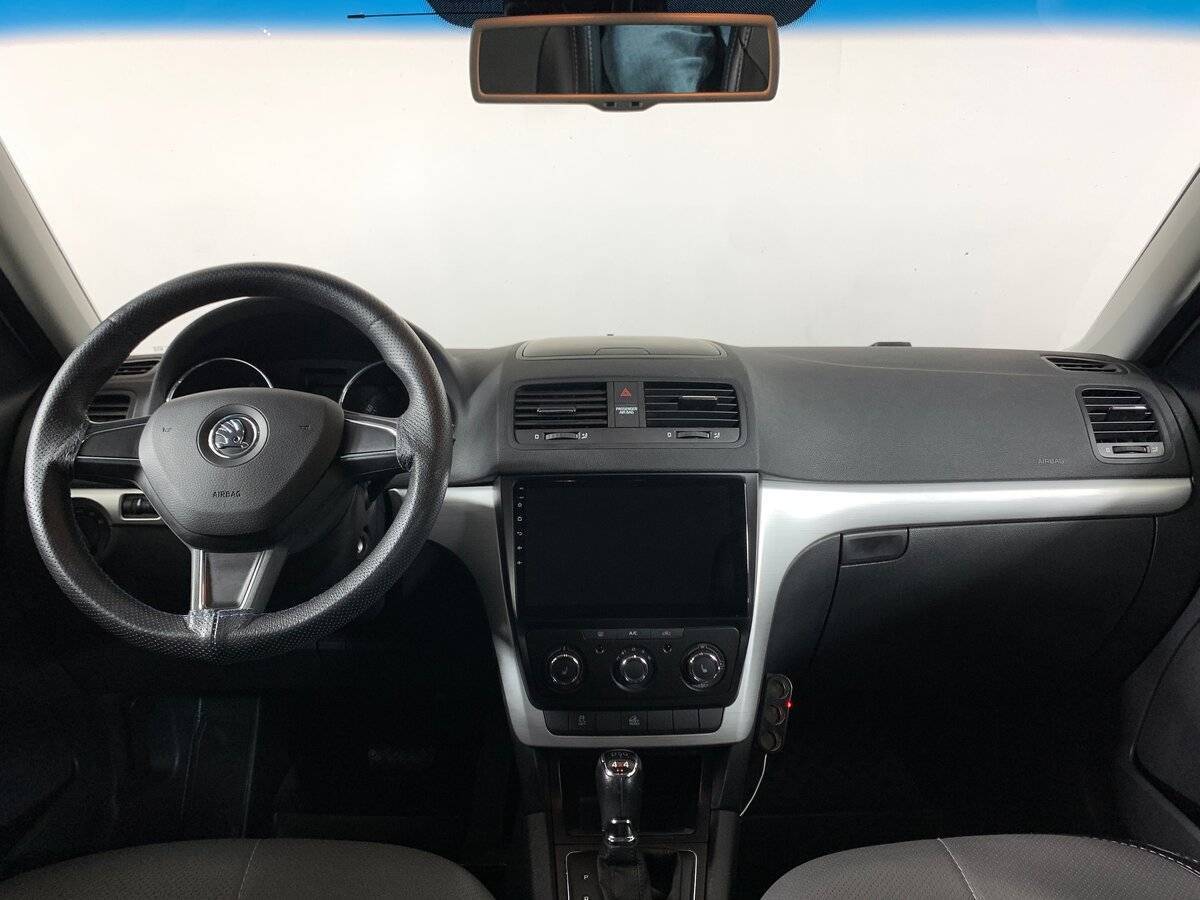 Skoda Yeti с пробегом — 2015 год. Фото: #11