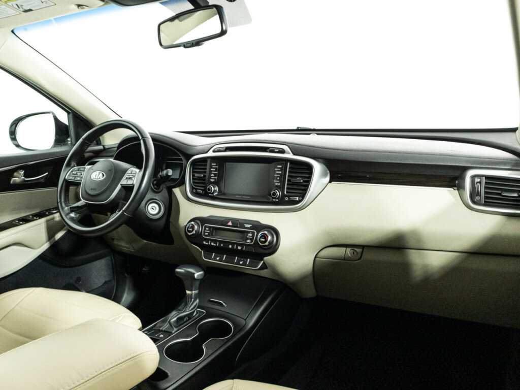 Kia Sorento с пробегом — 2019 год. Фото: #8