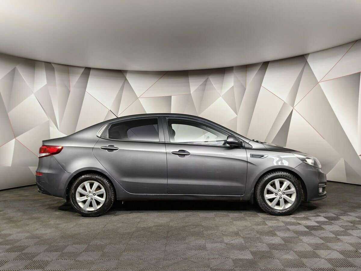 Kia Rio с пробегом — 2015 год. Фото: #5