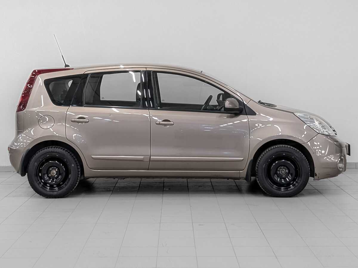 Nissan Note с пробегом — 2013 год. Фото: #3