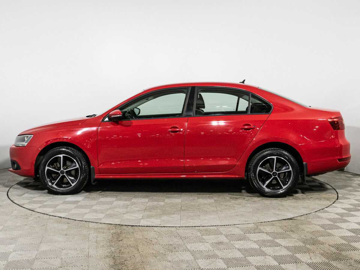 Volkswagen Jetta с пробегом — 2012 год. Фото: #7