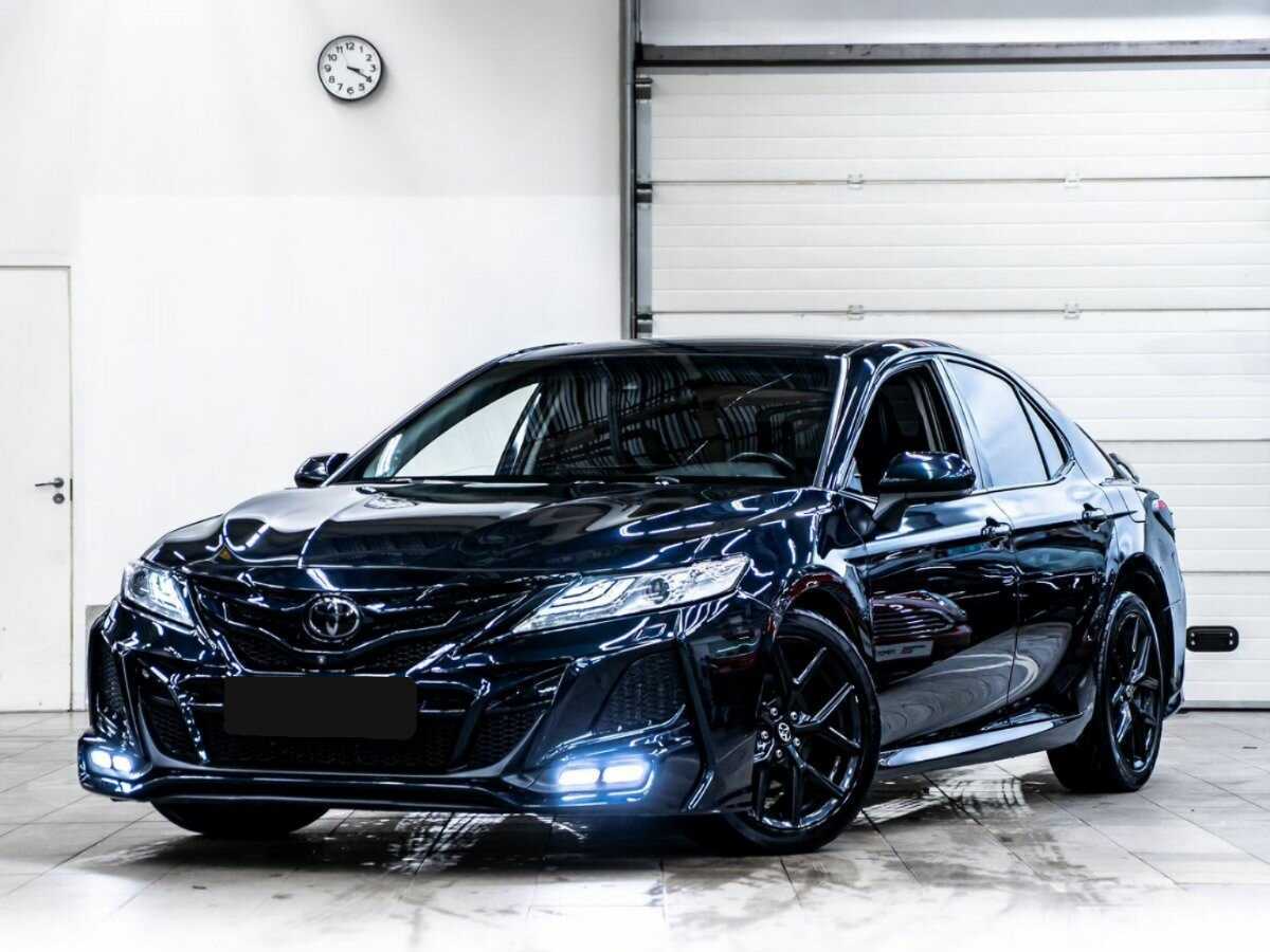 Toyota Camry с пробегом — 2018 год. Посмотреть фото