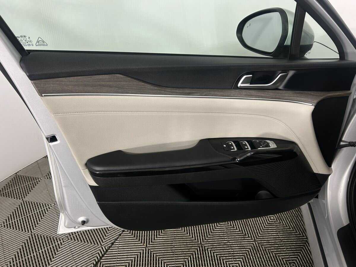 Kia K5 с пробегом — 2021 год. Фото: #5