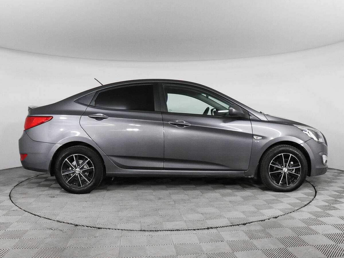 Hyundai Solaris с пробегом — 2016 год. Фото: #3