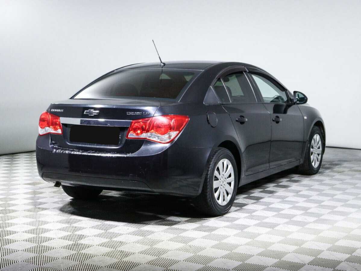Chevrolet Cruze с пробегом — 2012 год. Фото: #4