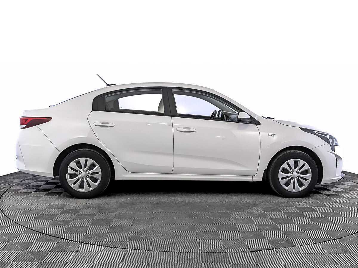 Kia Rio с пробегом — 2021 год. Фото: #3