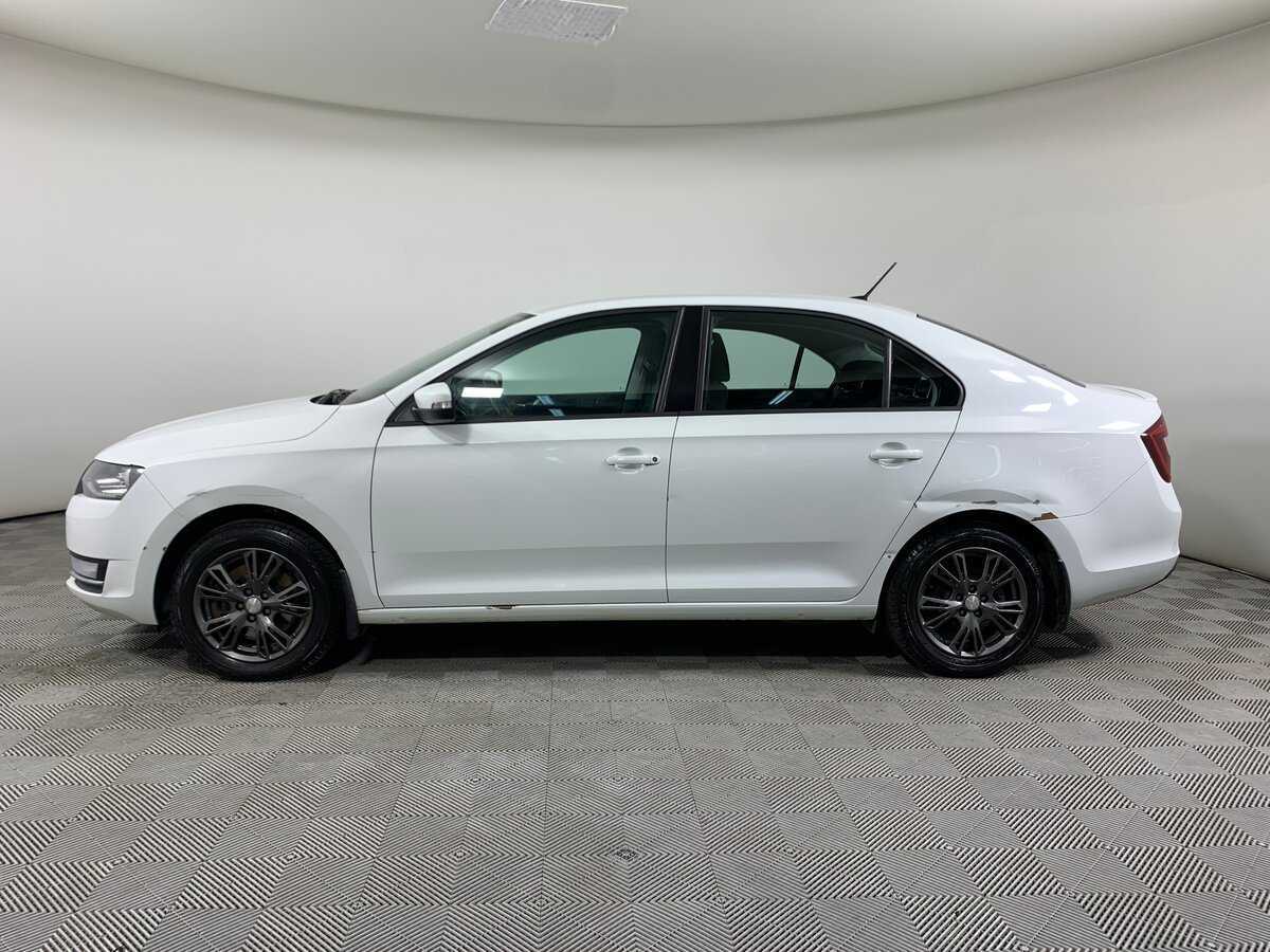 Skoda Rapid с пробегом — 2018 год. Фото: #7