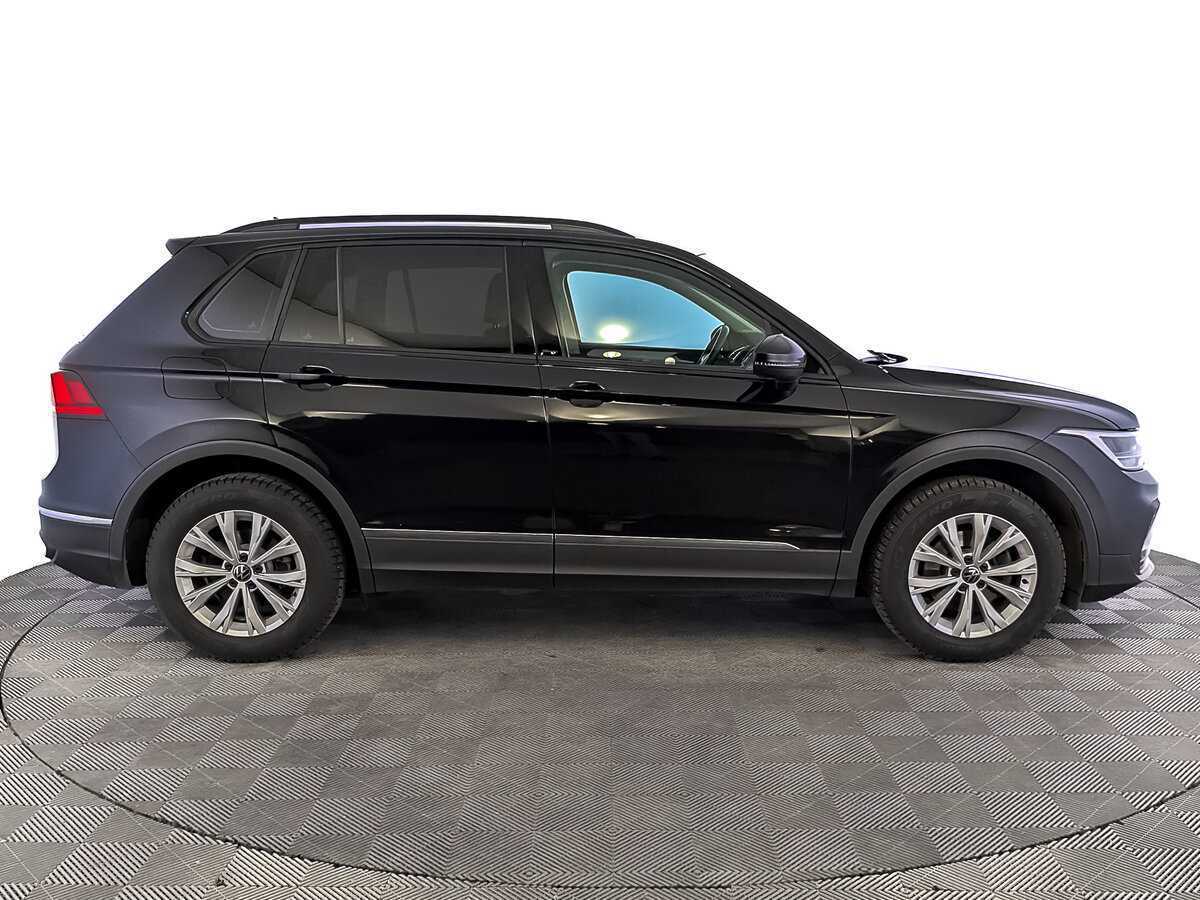 Volkswagen Tiguan с пробегом — 2021 год. Фото: #3