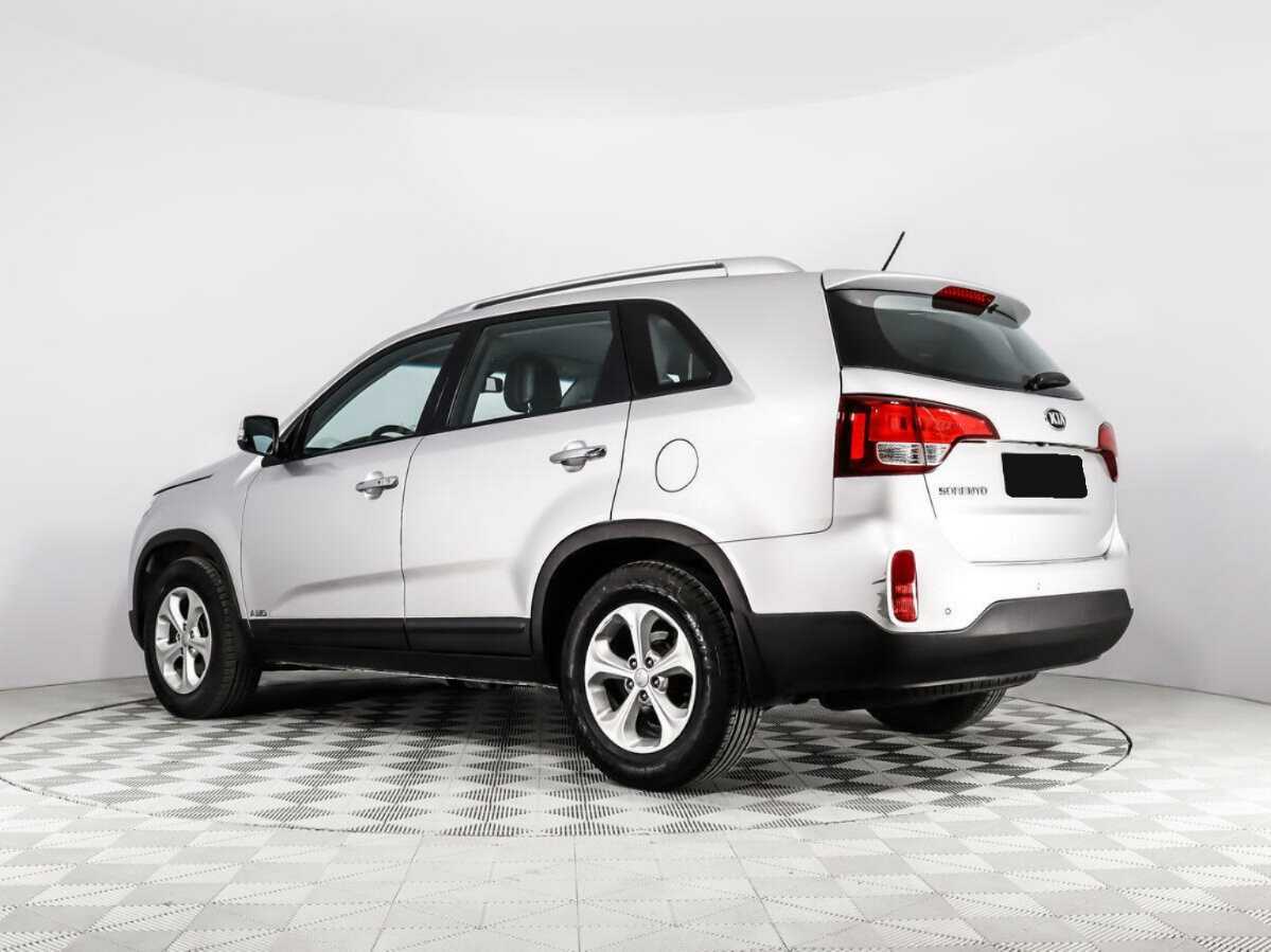 Kia Sorento с пробегом — 2014 год. Фото: #6