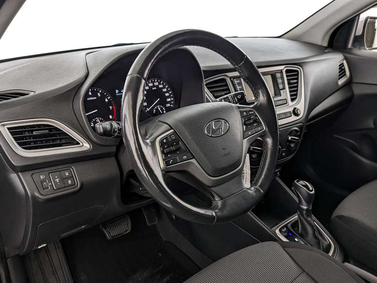 Hyundai Solaris с пробегом — 2019 год. Фото: #10