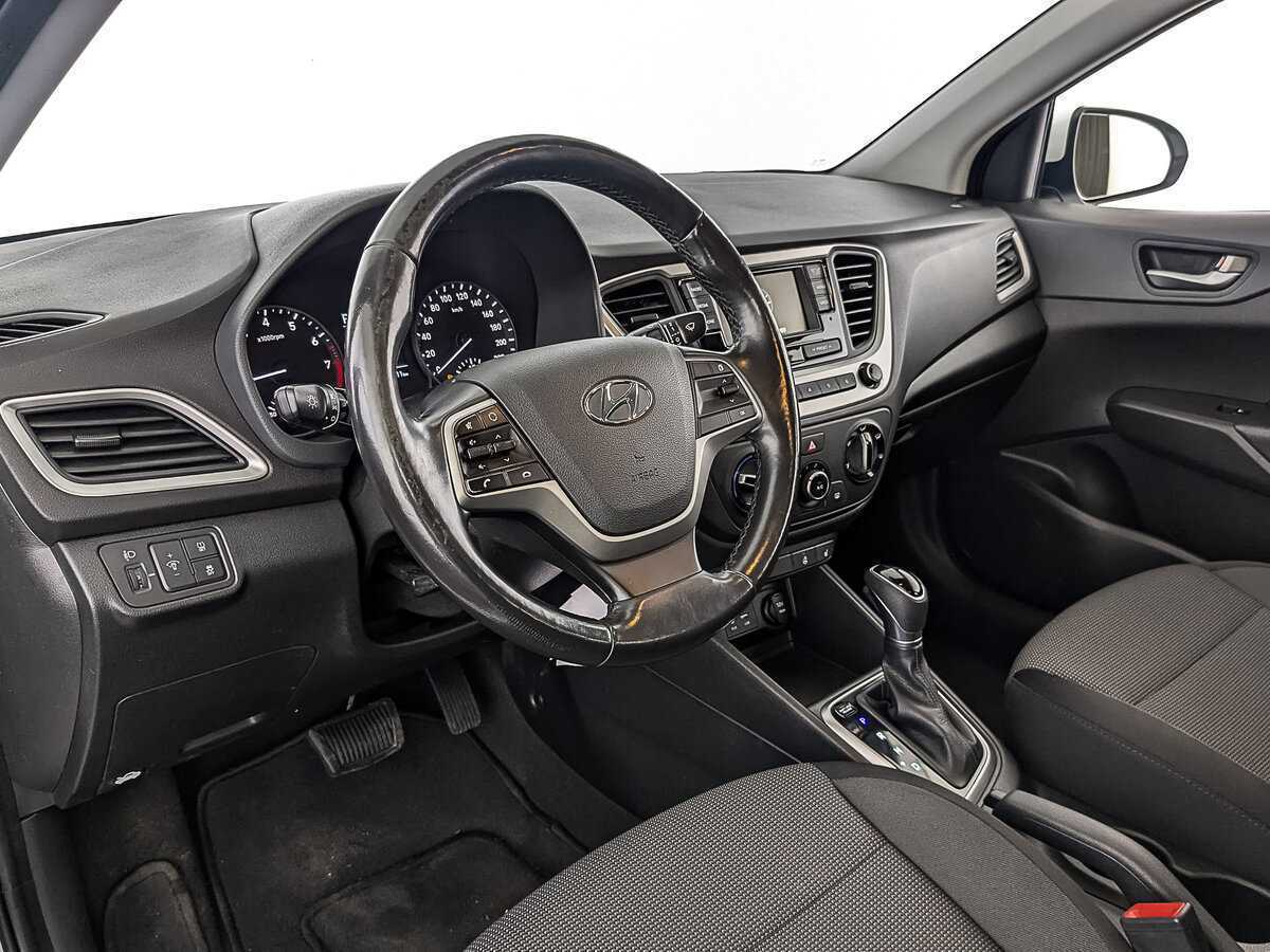 Hyundai Solaris с пробегом — 2017 год. Фото: #14