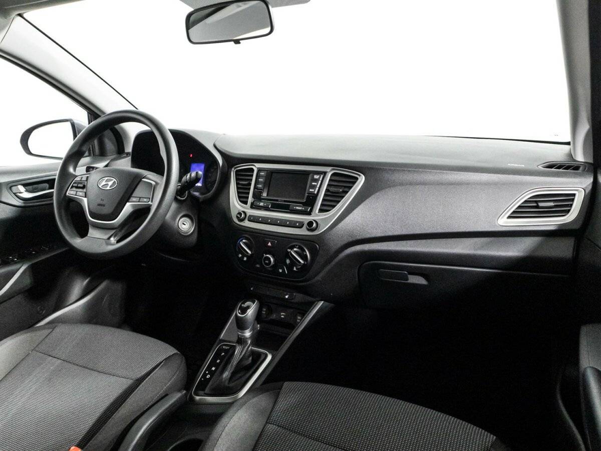 Hyundai Solaris с пробегом — 2021 год. Фото: #8
