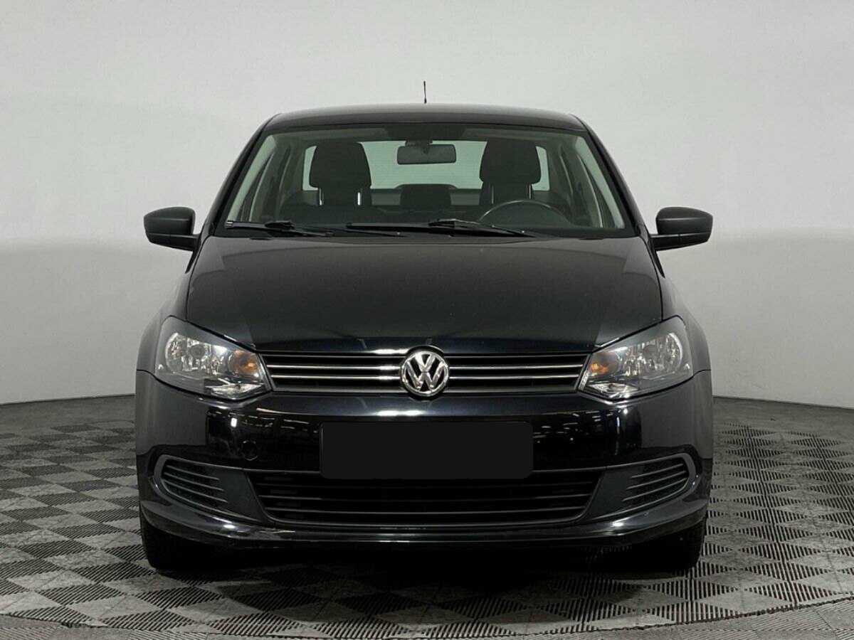 Volkswagen Polo с пробегом — 2012 год. Фото: #1