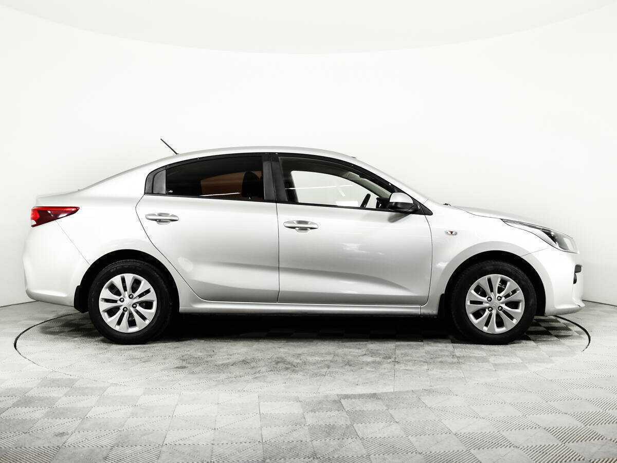 Kia Rio с пробегом — 2017 год. Фото: #3