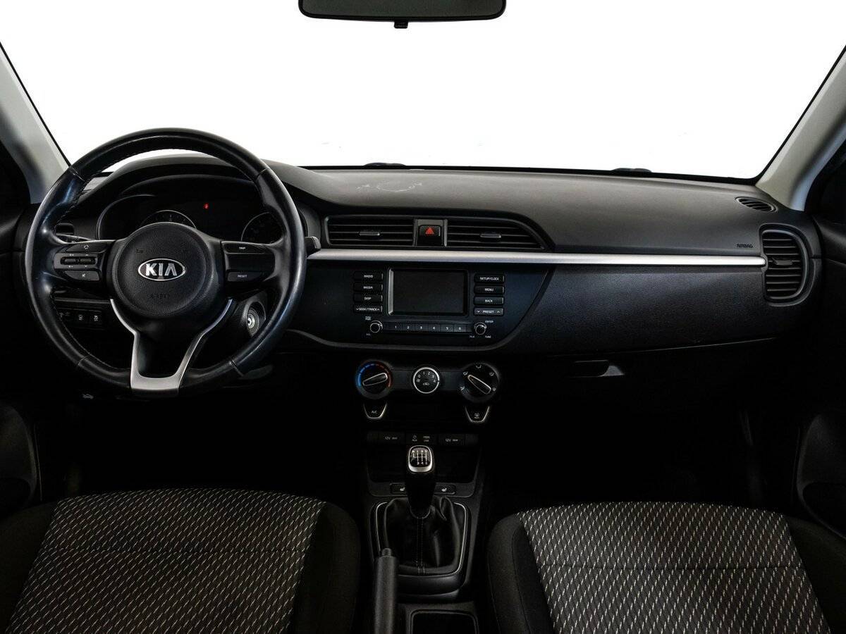 Kia Rio с пробегом — 2017 год. Фото: #7