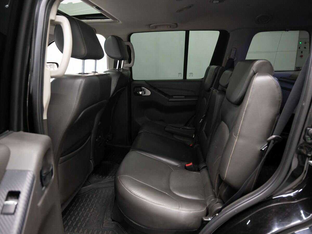 Nissan Pathfinder с пробегом — 2013 год. Фото: #8