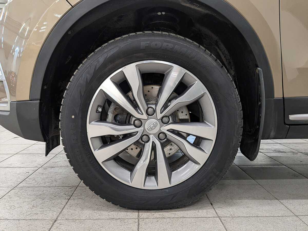Geely Atlas с пробегом — 2019 год. Фото: #11
