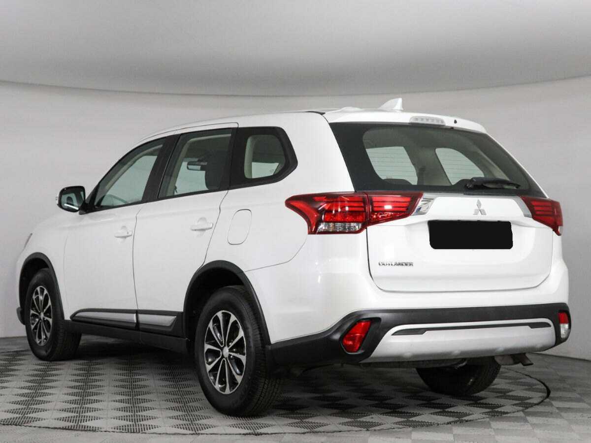 Mitsubishi Outlander с пробегом — 2020 год. Фото: #6