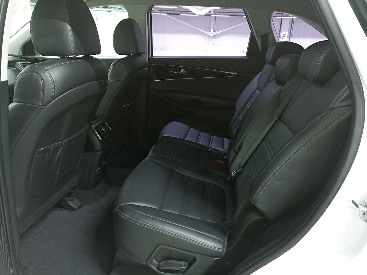 Kia Sorento с пробегом — 2018 год. Фото: #11