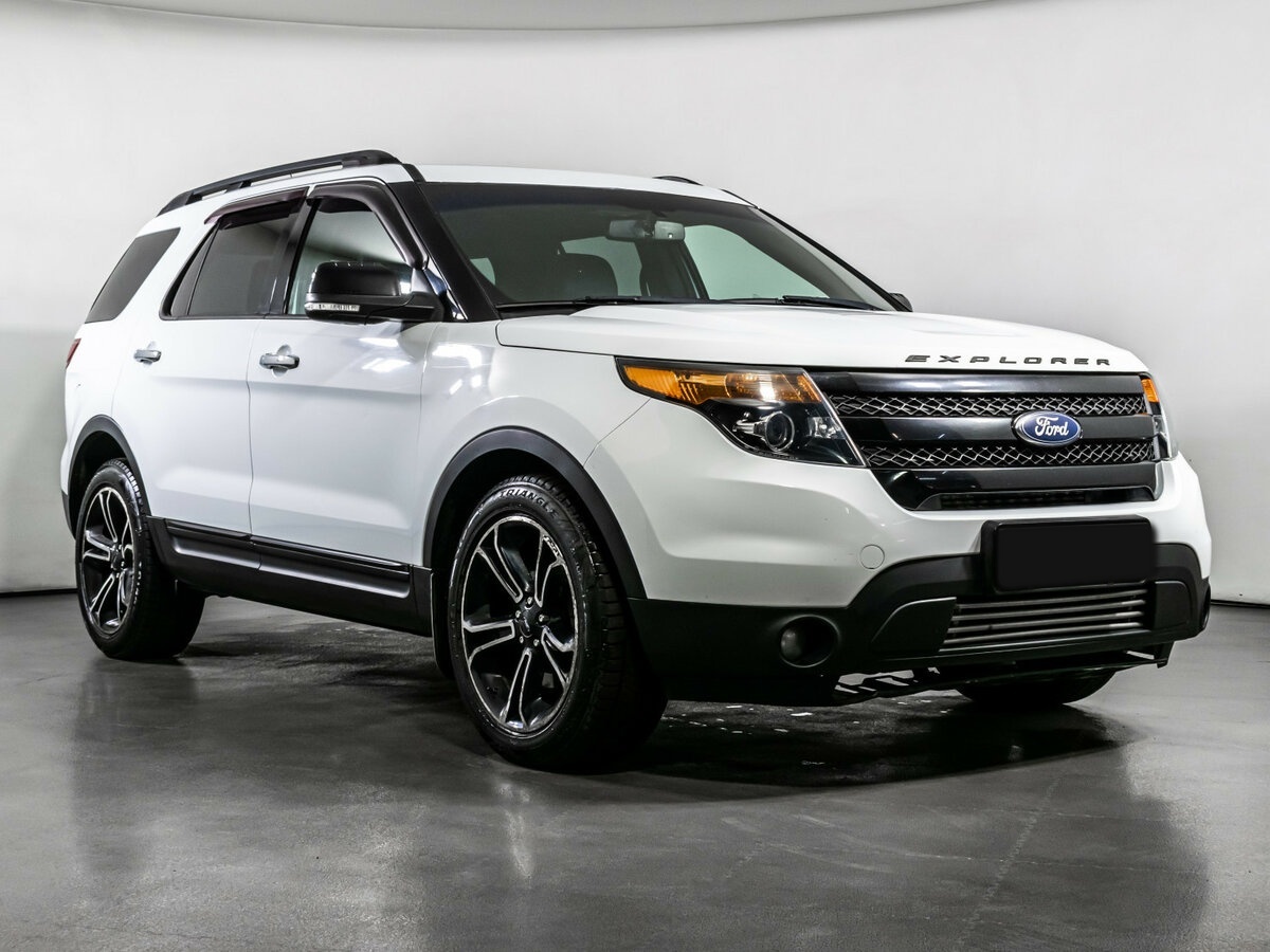 Ford Explorer с пробегом — 2013 год. Фото: #2