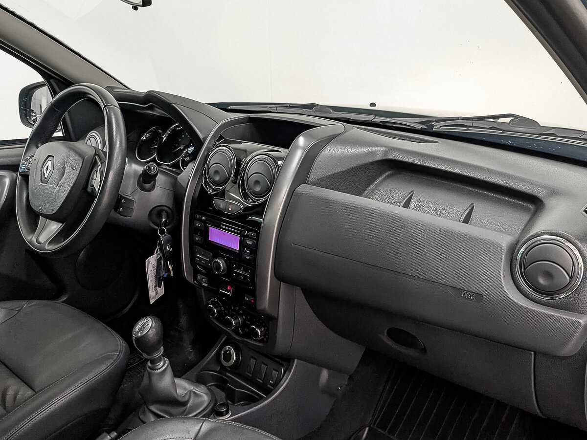 Renault Duster с пробегом — 2015 год. Фото: #12
