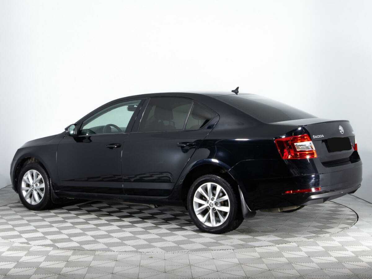 Skoda Octavia с пробегом — 2018 год. Фото: #6