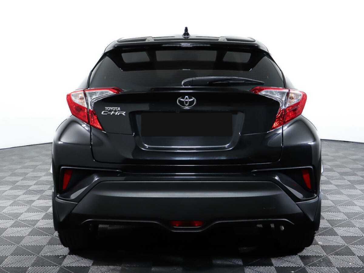 Toyota C-HR с пробегом — 2019 год. Фото: #5
