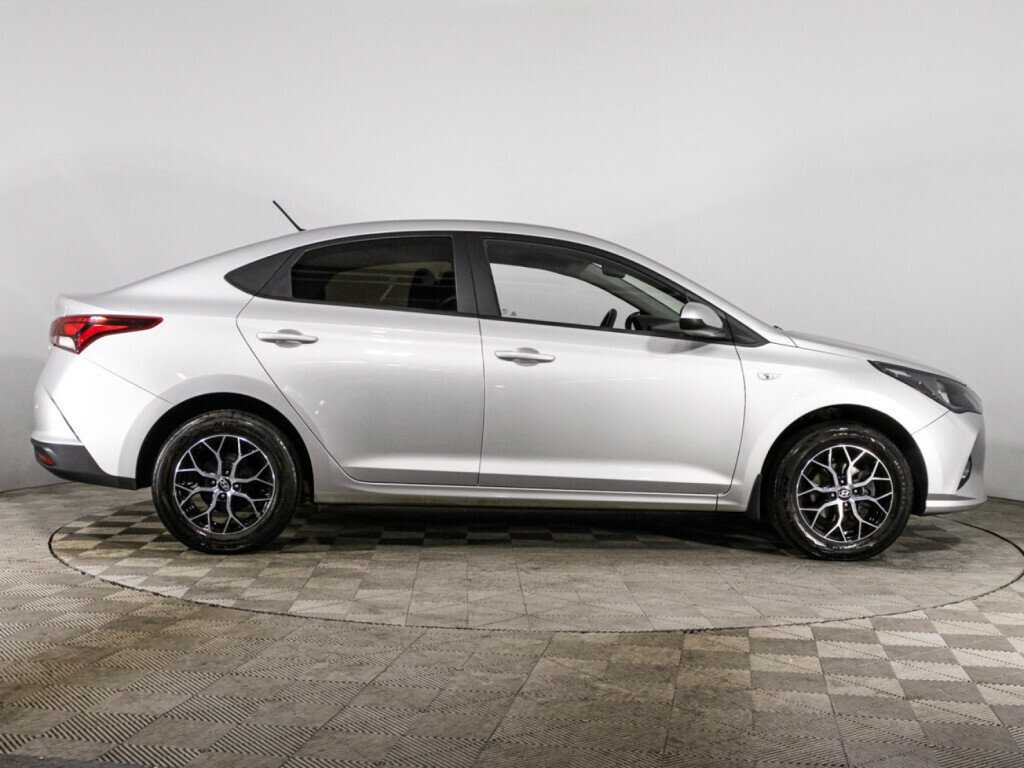 Hyundai Solaris с пробегом — 2020 год. Фото: #3