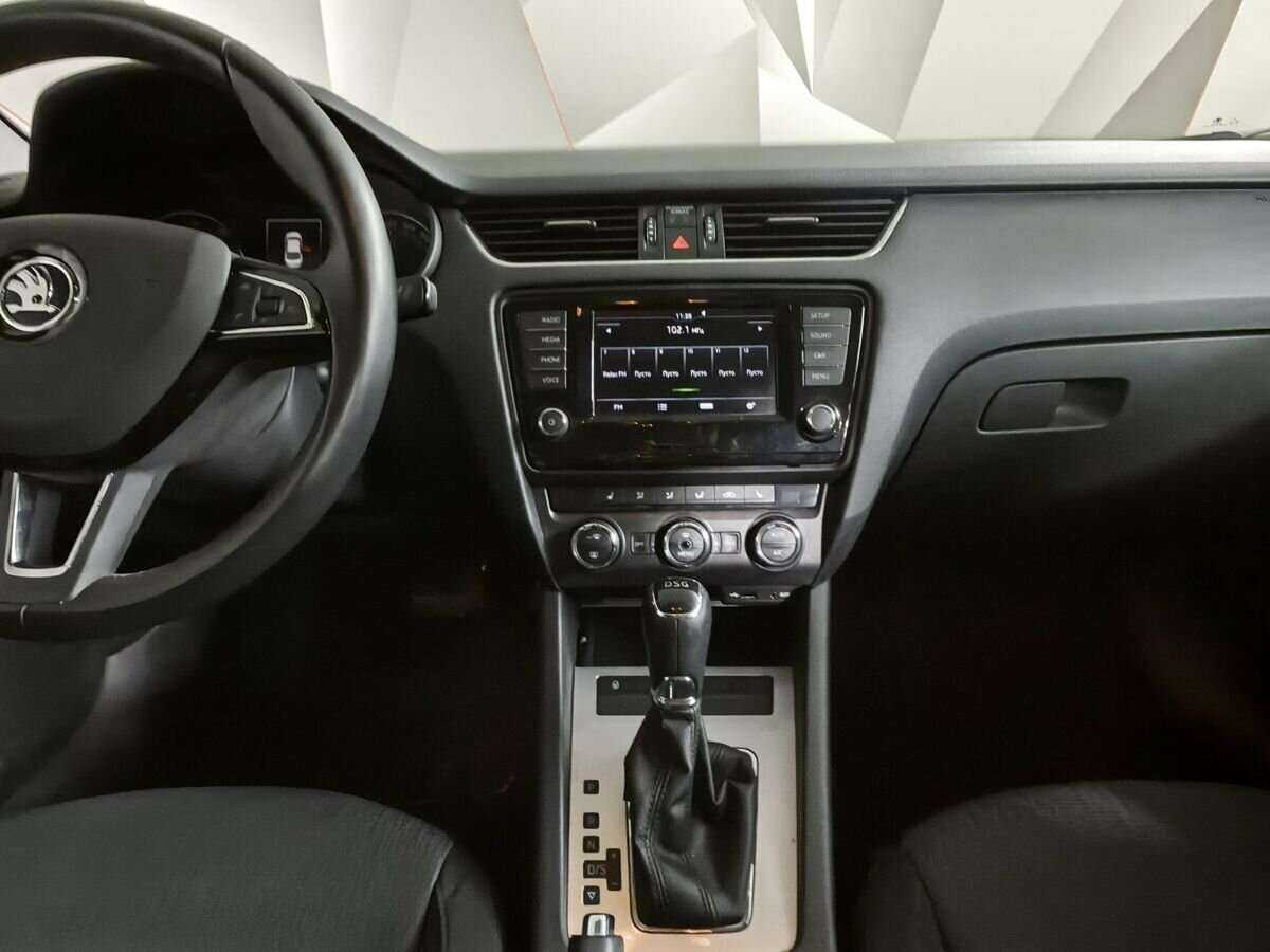 Skoda Octavia с пробегом — 2017 год. Фото: #10