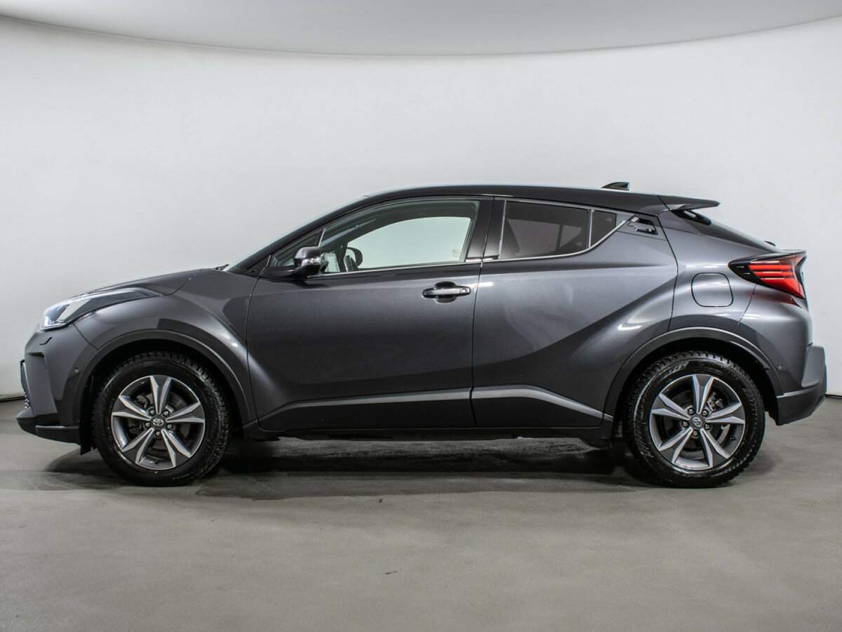 Toyota C-HR с пробегом — 2020 год. Фото: #7