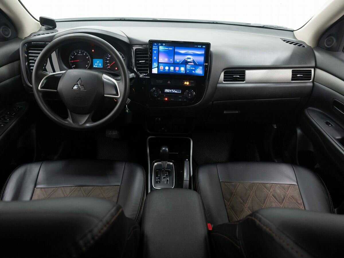 Mitsubishi Outlander с пробегом — 2018 год. Фото: #14