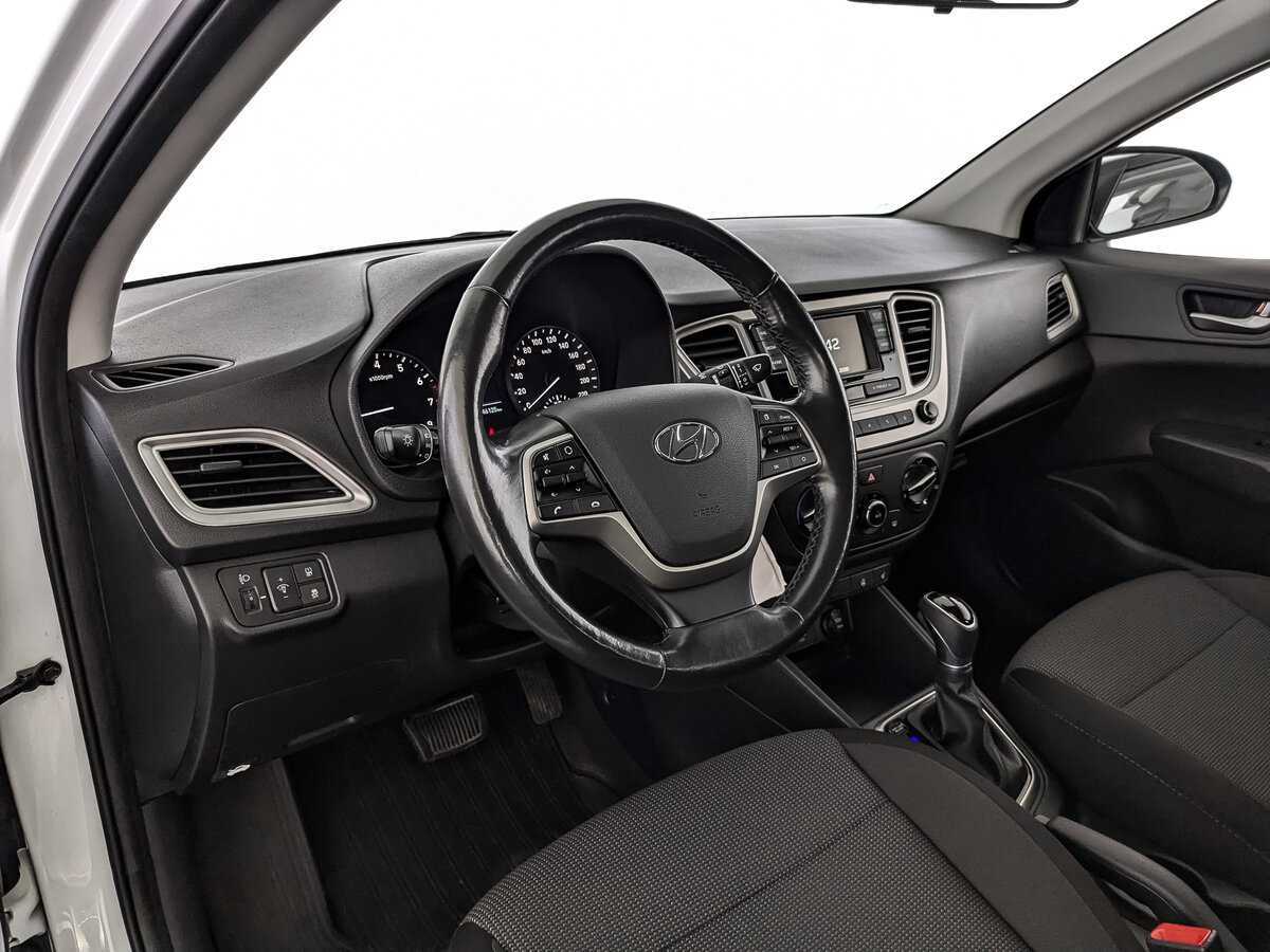 Hyundai Solaris с пробегом — 2019 год. Фото: #10