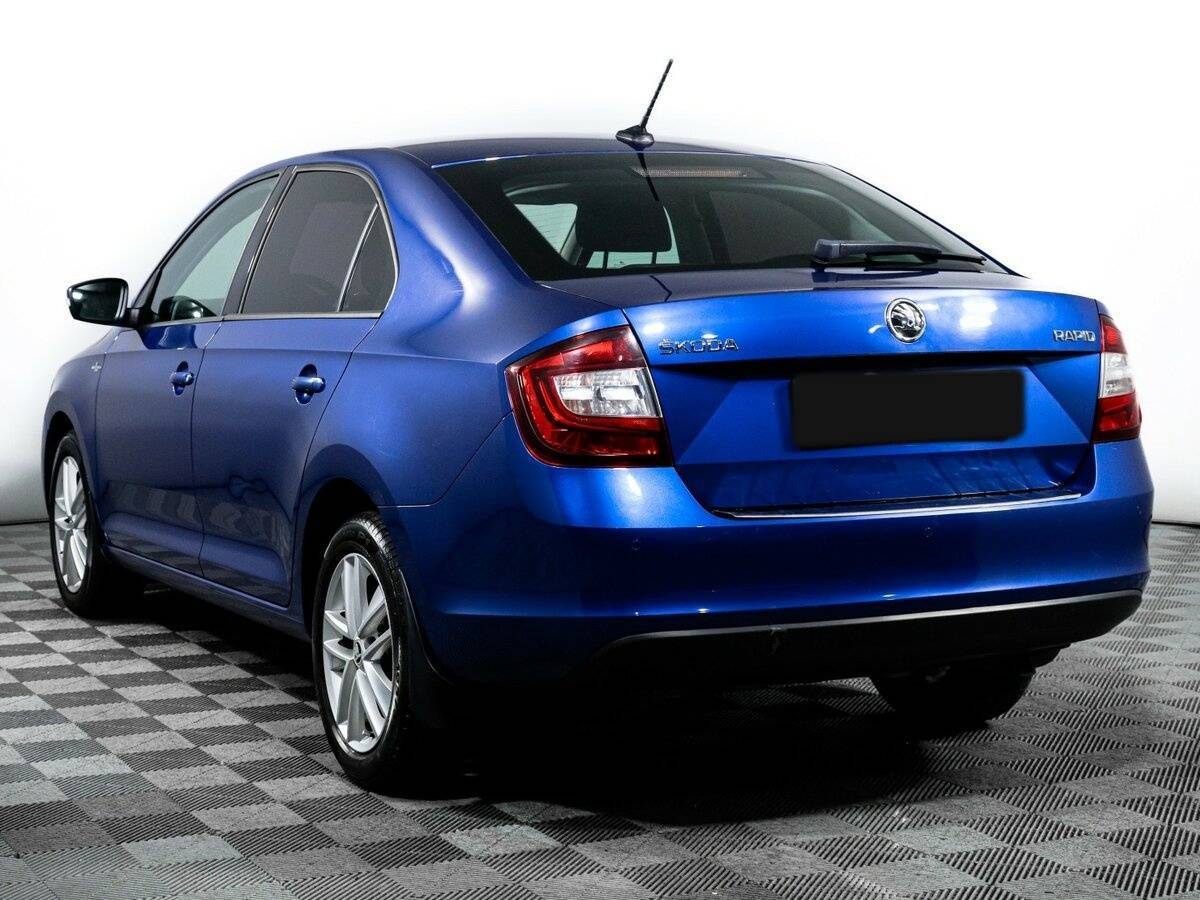 Skoda Rapid с пробегом — 2018 год. Фото: #6