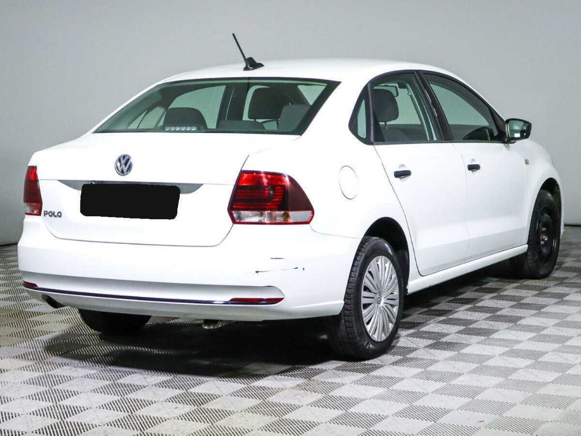 Volkswagen Polo с пробегом — 2020 год. Фото: #3