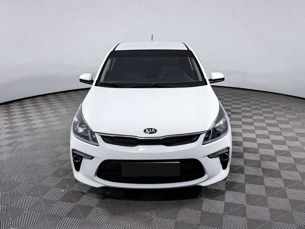 Kia Rio с пробегом — 2017 год. Фото: #1