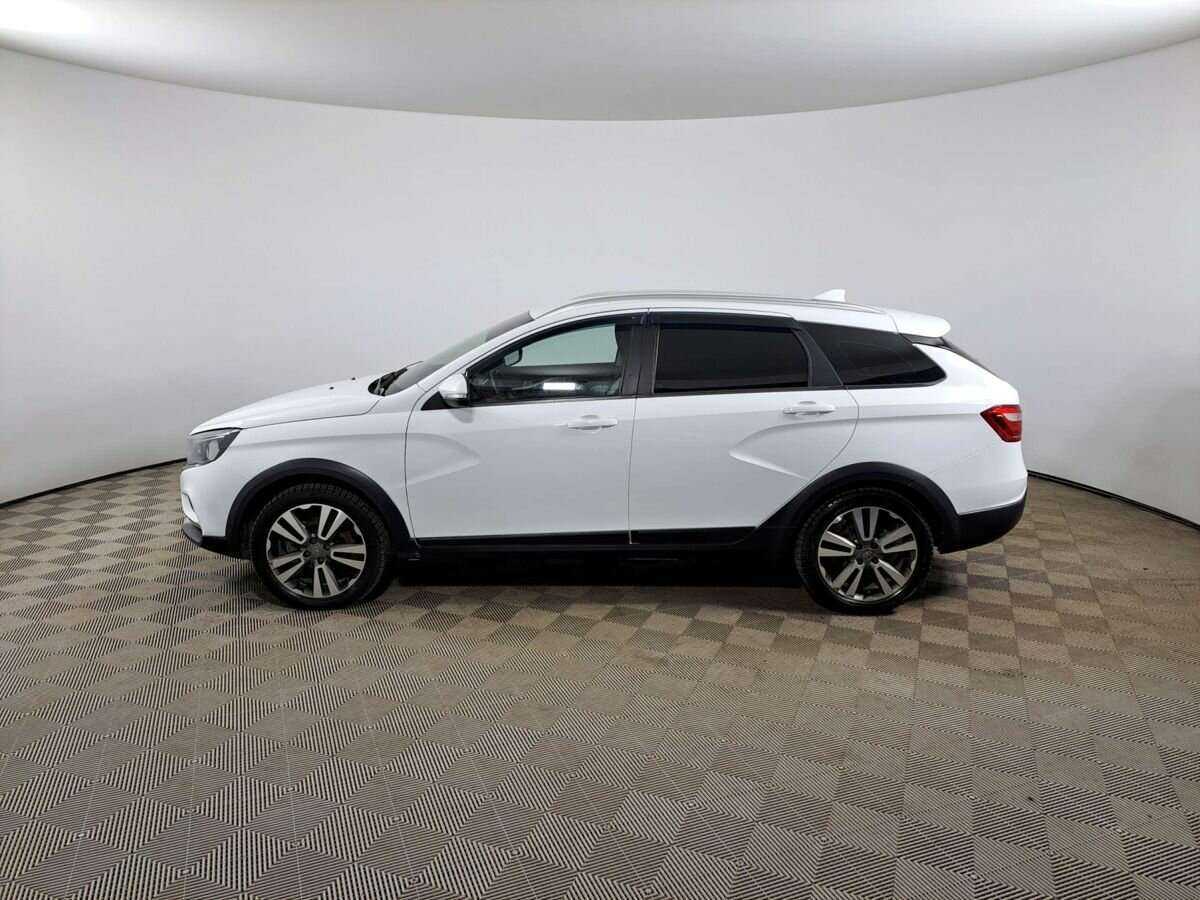 Lada (ВАЗ) Vesta с пробегом — 2018 год. Фото: #7