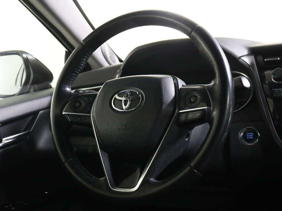 Toyota Camry с пробегом — 2019 год. Фото: #14