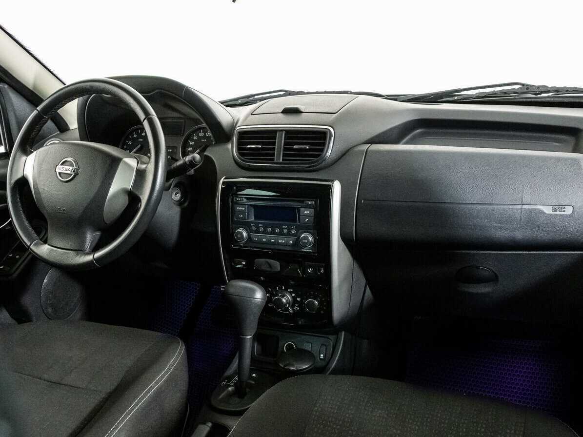 Nissan Terrano с пробегом — 2015 год. Фото: #8